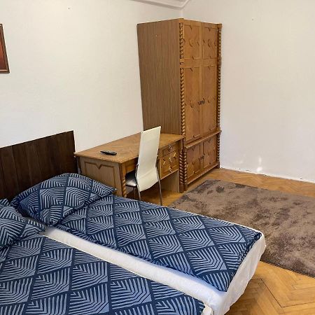 Szimpla Apartman Apartment Мисколк Екстериор снимка