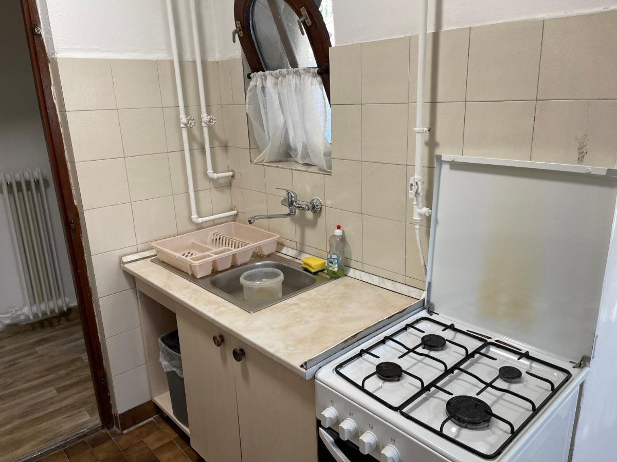 Szimpla Apartman Apartment Мисколк Екстериор снимка