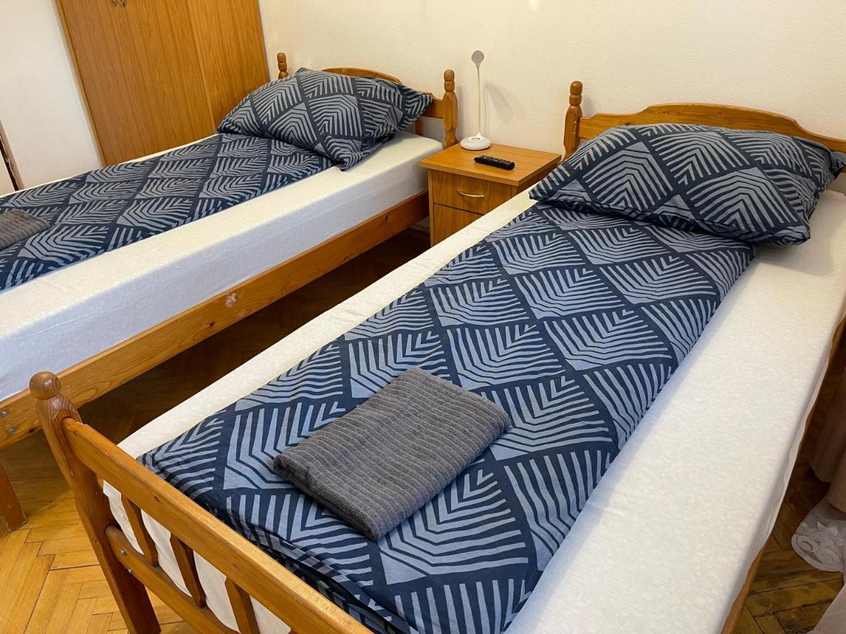 Szimpla Apartman Apartment Мисколк Екстериор снимка