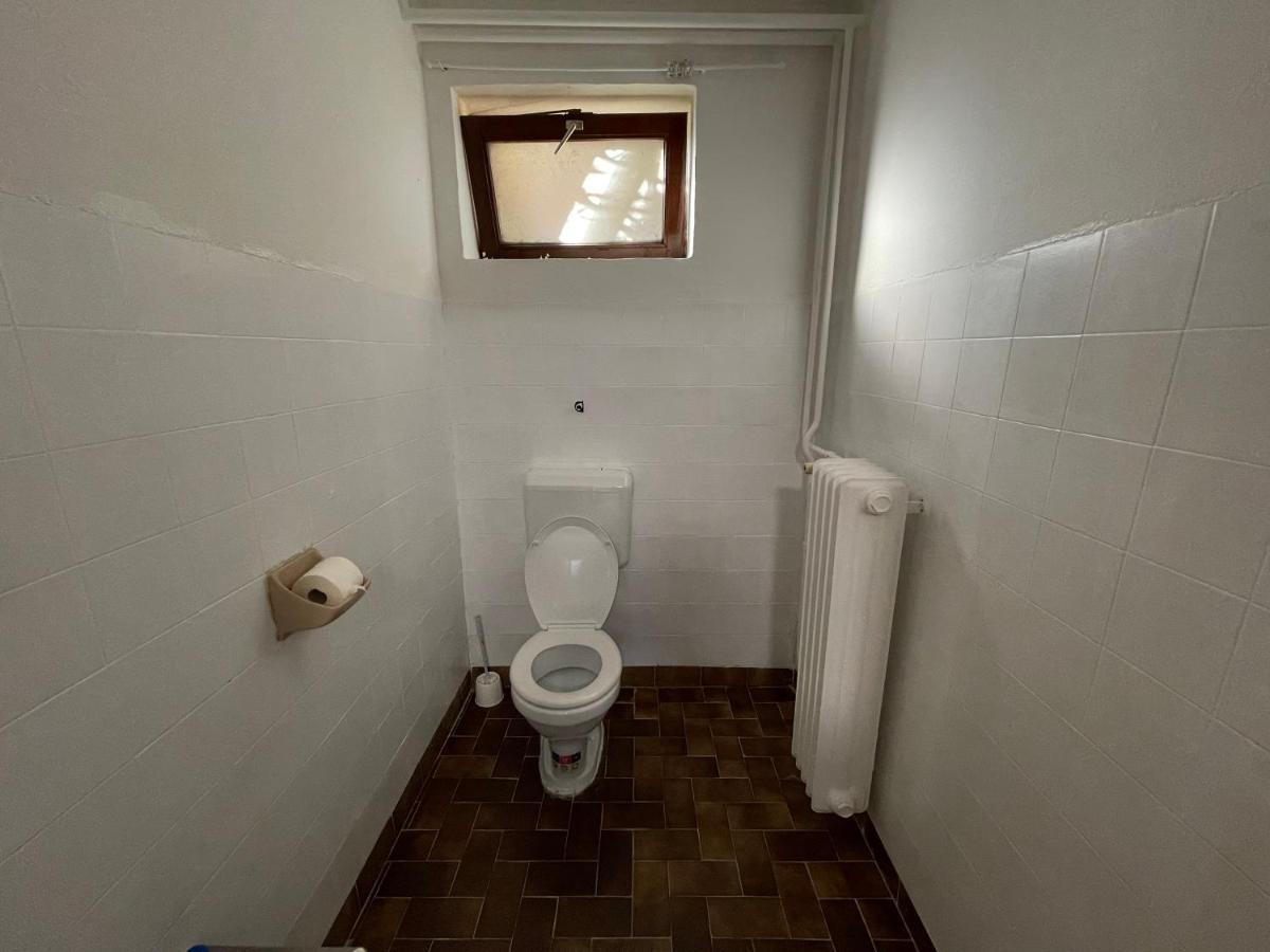 Szimpla Apartman Apartment Мисколк Екстериор снимка
